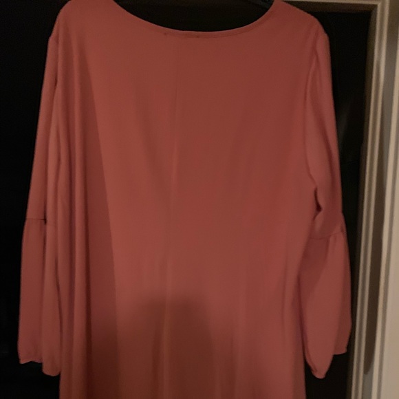 Dress - Picture 3 of 3